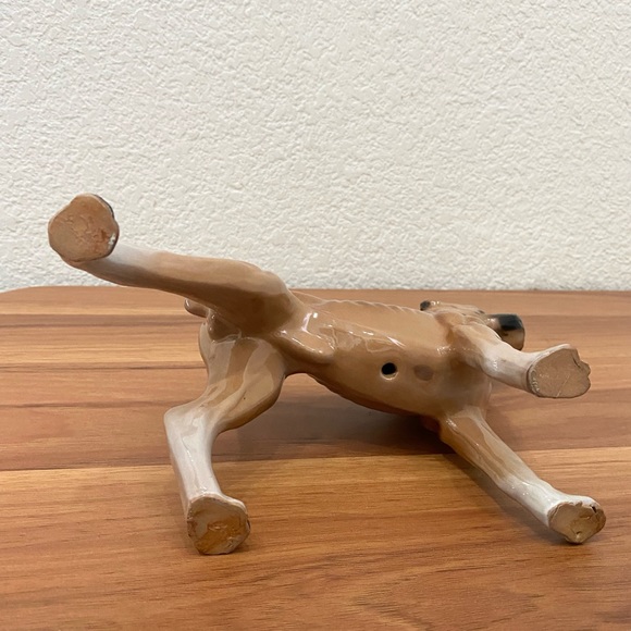 Vintage Unsigned Porcelain Ceramic Boxer Dog 7” Collectible Figurine - Picture 10 of 12